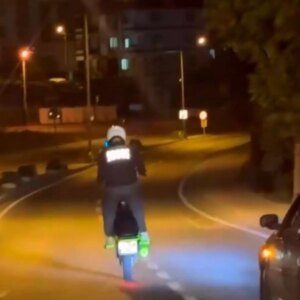 arnavutkoyde tehlikeli motosiklet surucusu cezalandirildi LvaHGjIS