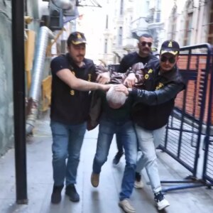 chp lideri ozgur ozele saldiran tengioglu hakim karsisinda zu6yWltz