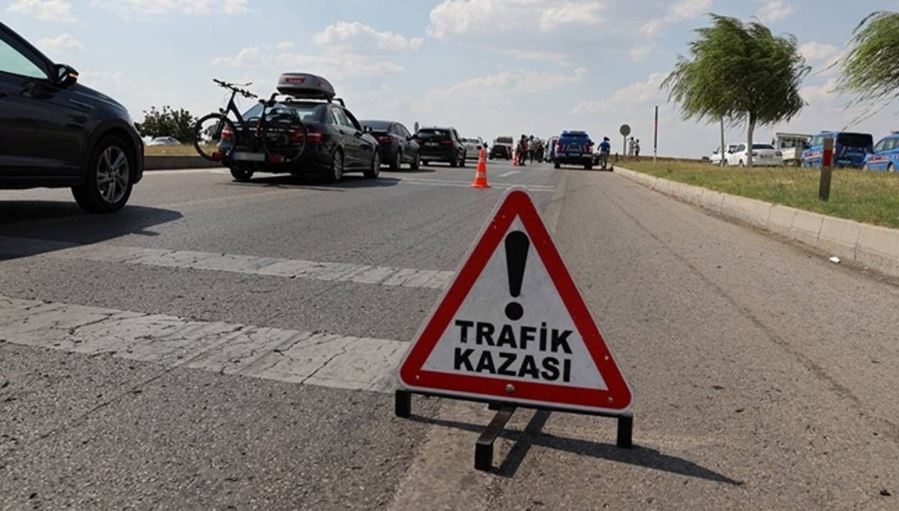 ankara yolunda kaza 1 olu 4 yarali gUcUhL9F