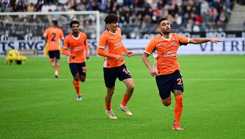 basaksehir konyaspor deplasmaninda HljKTiH9