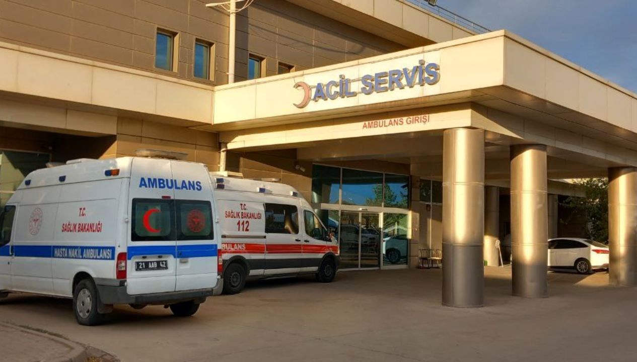 diyarbakirda kamyonetin altinda kalan bebek yasamini yitirdi xpDvYwug