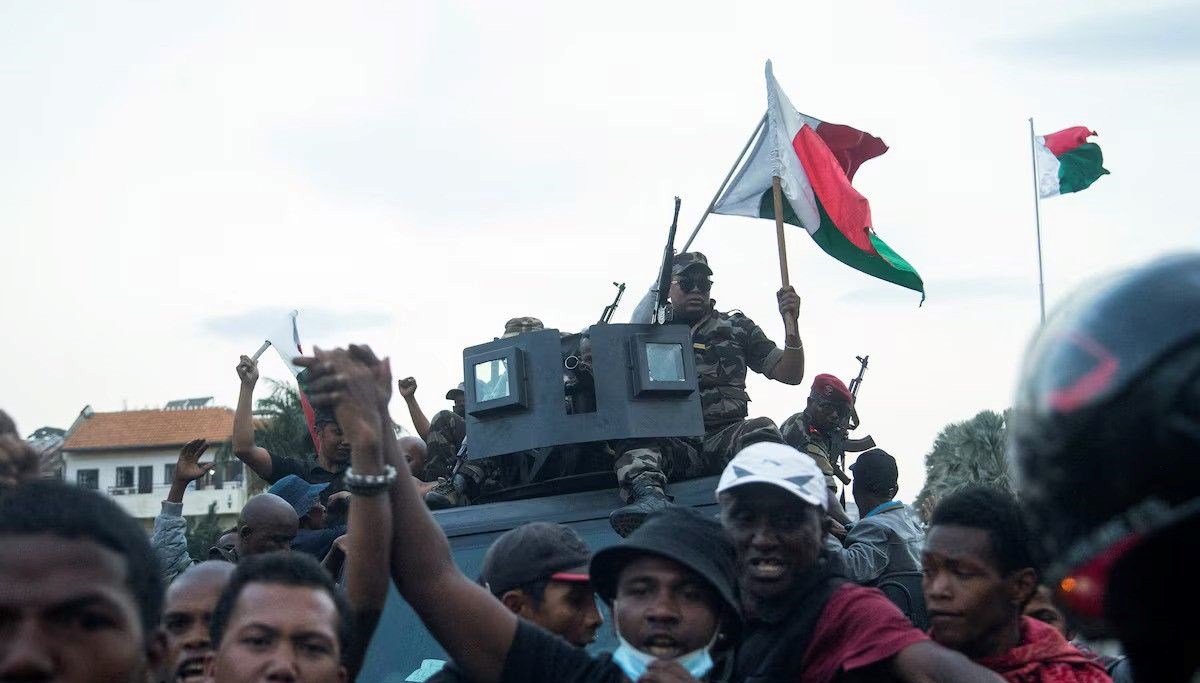 madagaskarda ordu bolundu cumhurbaskanina karsi darbe girisimi iddiasi zDniDJH3.jpg