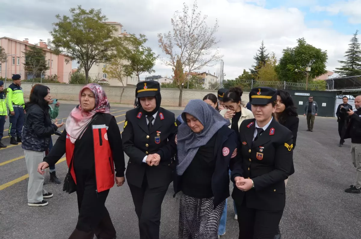 sehitler memleketlerine ugurlandi IG6qf3mc