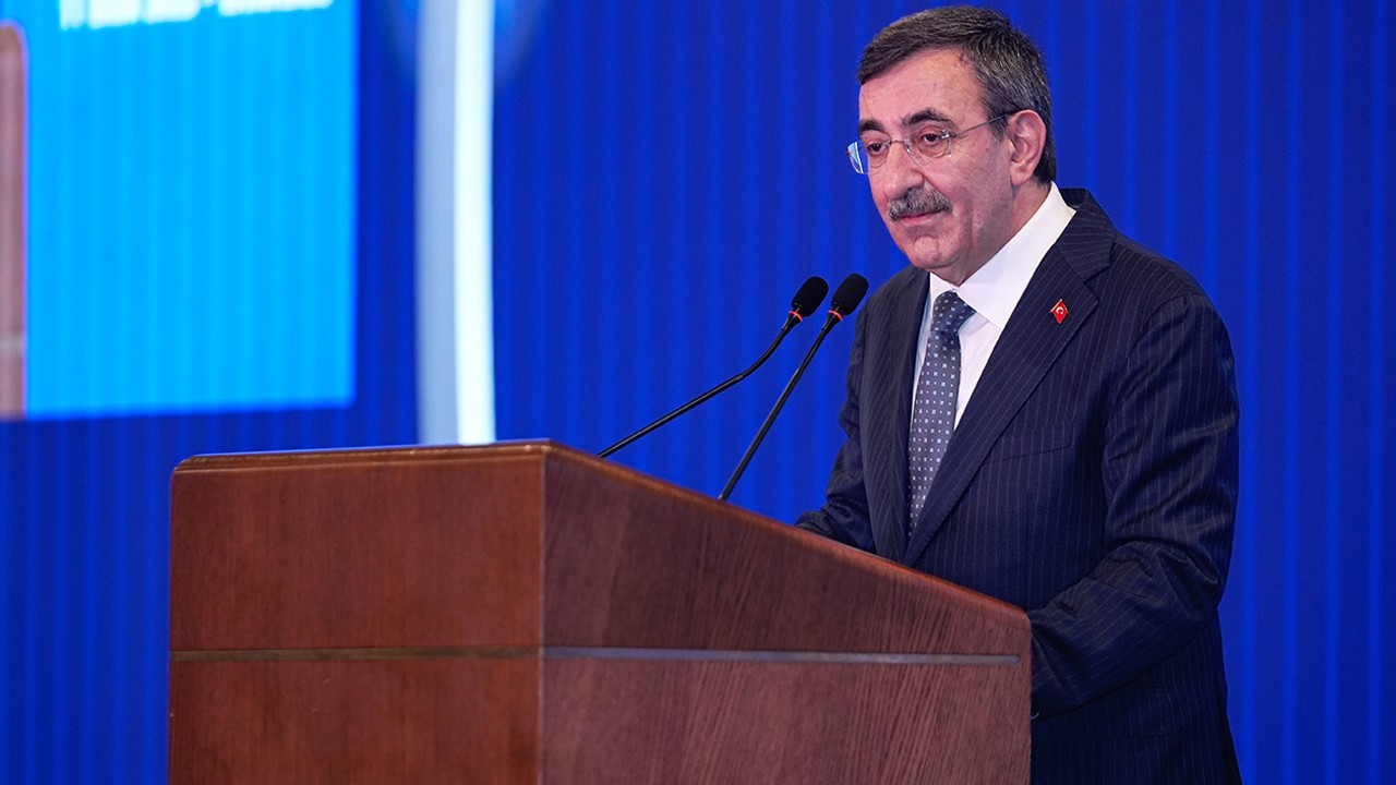 cumhurbaskani yardimcisi yilmaz yilliklandirilmis ihracat 270 milyar dolari asarak rekor kirdi zQmEHhkj.jpg