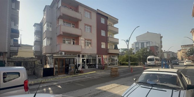 gebzedeki farkli bir mahallede yeni ihbar 3 binadan 42 kisi tahliye edildi zqpswg19.jpg