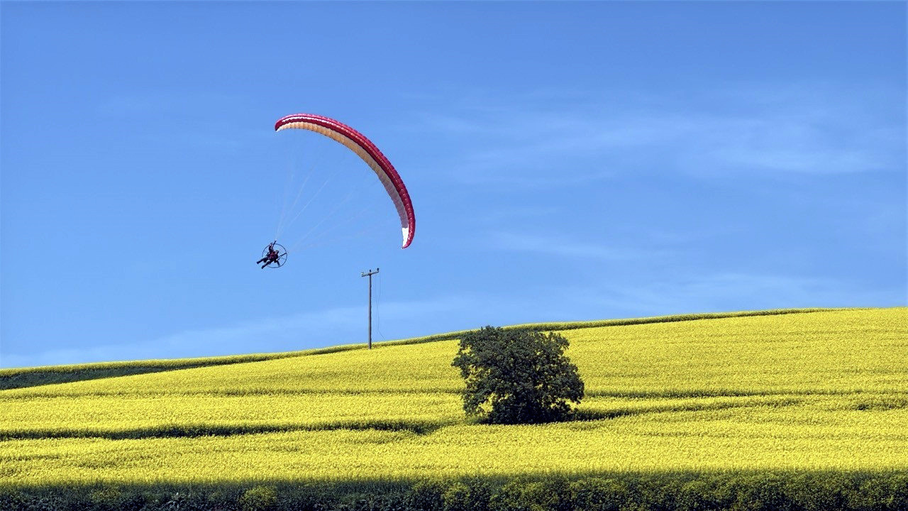 Tekirdağ’ın Sarı Cenneti: Kanola Tarlalarında Uçuş Deneyimi