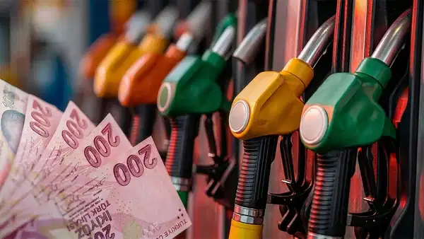 Akaryakıt Fiyatları Yükseliyor: Benzin Zamları Kapıda