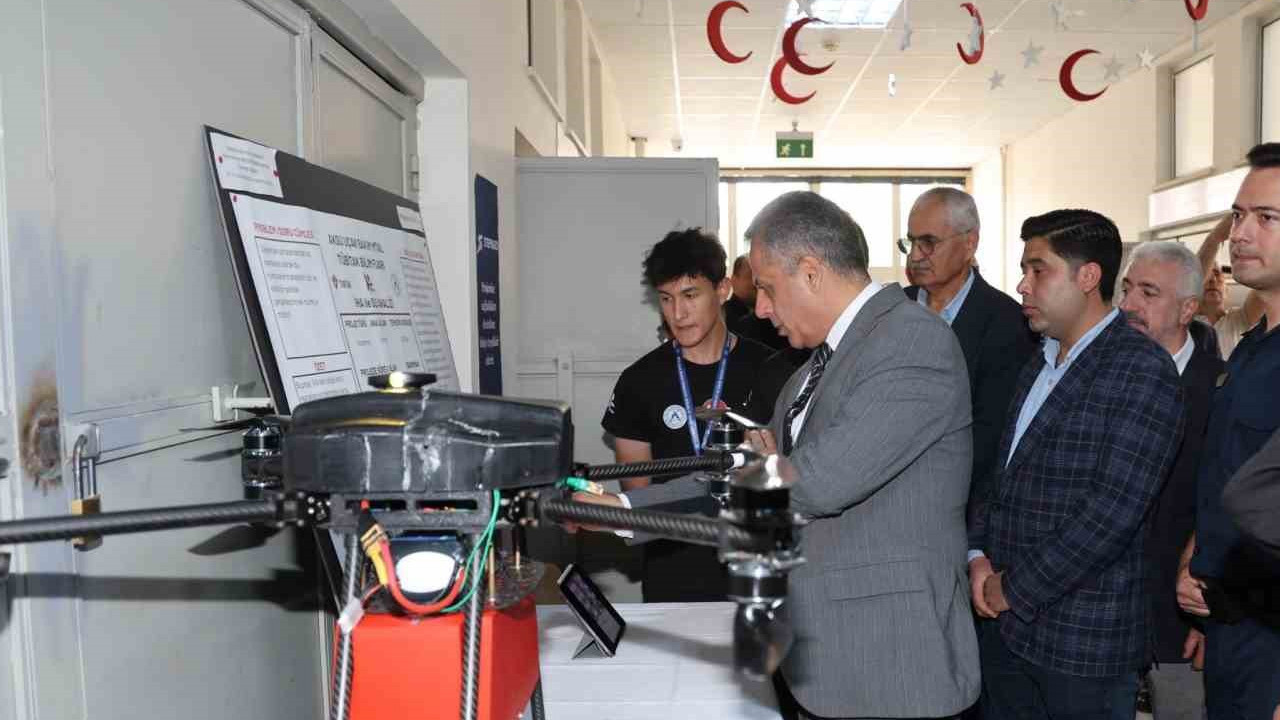 Aksu Uçak Bakım Lisesi’nde Bilim Fuarı Heyecanı