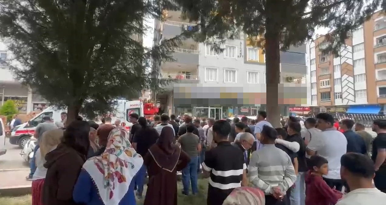 İnşaatta Asansör Faciası: İki İşçi Hayatlarını Tehlikeye Attı