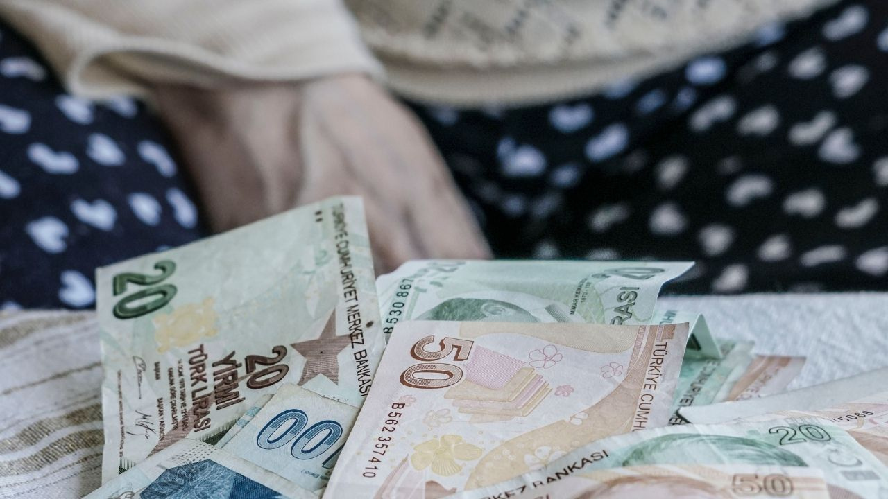Emekli Maaşlarına Bloke Koyma Yetkisi Mahkemeden Onay Aldı
